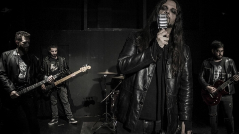 Νέα και video από τους SADDOLLS